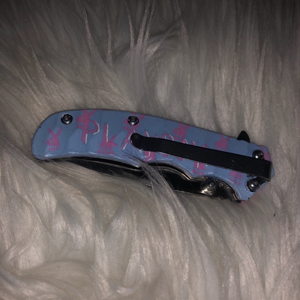Playboy switch blade